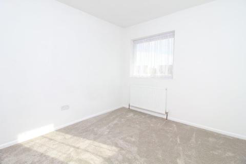 57 Kestrel Road, Ipswich, IP2 0RP