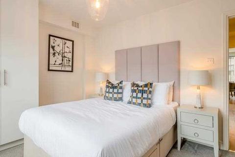2 bedroom flat to rent - Cedar House, Nottingham Place, London