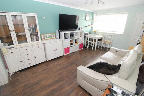 2 bedroom maisonette for sale - Rowle Close, Stantonbury, Milton Keynes