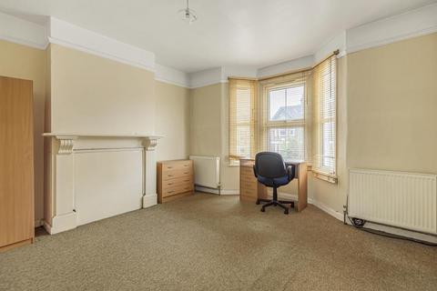 3 bedroom semi-detached house to rent, West Wycombe Road,  Buckinghamshire,  HP12