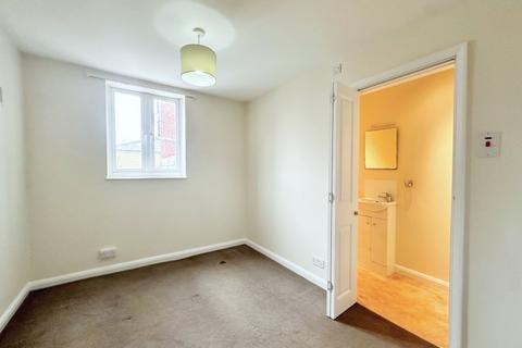 1 bedroom ground floor maisonette to rent, York Road, Aldershot