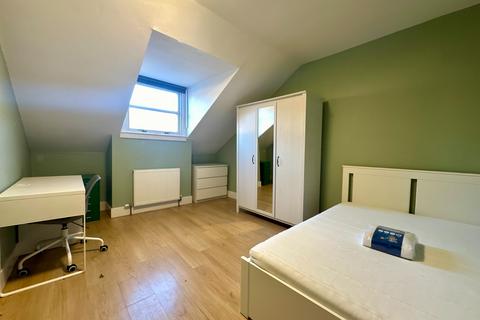3 bedroom flat to rent, Argyle Street, Finnieston, Glasgow, G3