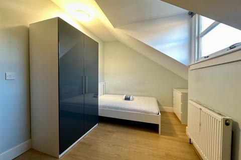 3 bedroom flat to rent, Argyle Street, Finnieston, Glasgow, G3