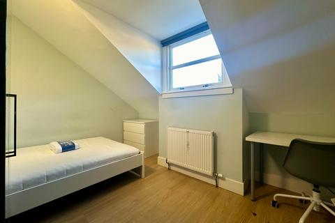 3 bedroom flat to rent, Argyle Street, Finnieston, Glasgow, G3