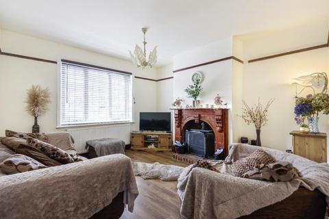 4 bedroom semi-detached house for sale - Shayburn, Bradford Road, Bingley, BD16 1NE
