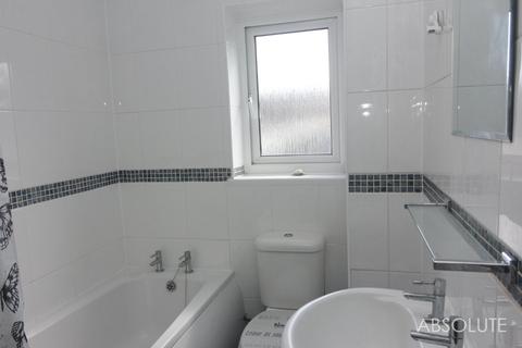 12, Marina Court Roundham Road, Paignton, TQ4 6DX