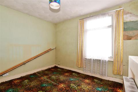 49 Bingham Road, Rochester, ME2 4JJ