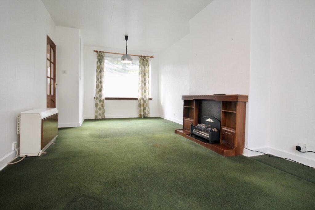 Brackenbrae Avenue, G64 2DY 2 bed semidetached house £