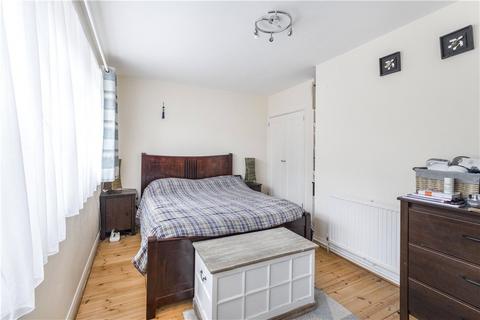 14 Reynolds Road, London, W4 5AR