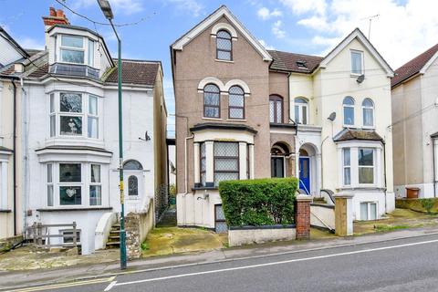12 Vicarage Road, Strood, Rochester, ME2 4DG