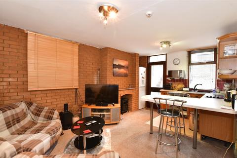 12 Vicarage Road, Strood, Rochester, ME2 4DG