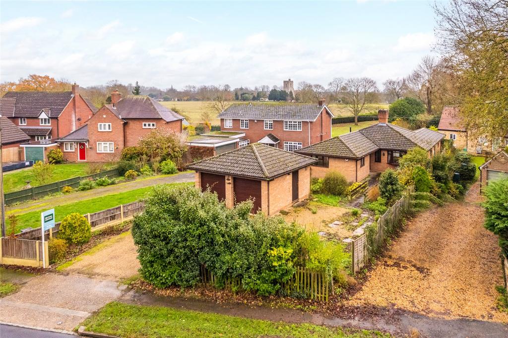 Village Road, Bromham, Bedfordshire... 4 bed bungalow for sale £470,000