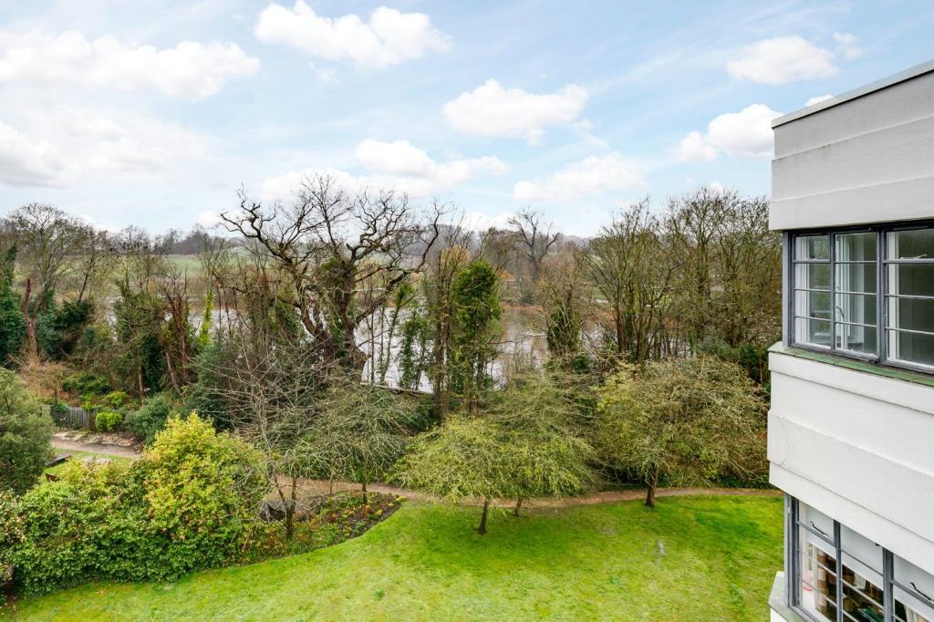Millfield Lane, Highgate, London, N6 4 bed flat for sale £1,800,000