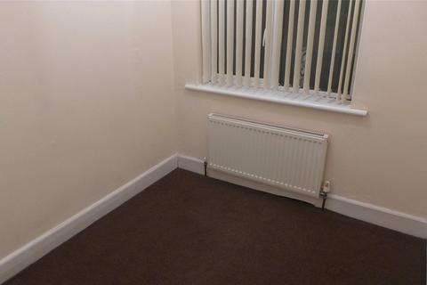 3 bedroom terraced house to rent, Wyken Avenue, Wyken, Coventry, West Midlands, CV2