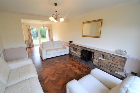 3 bedroom semi-detached house for sale - Hendon Way, Stanwell, Stanwell