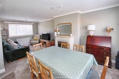 75 Buchanan Avenue, Balloch, Alexandria, G83 8DY