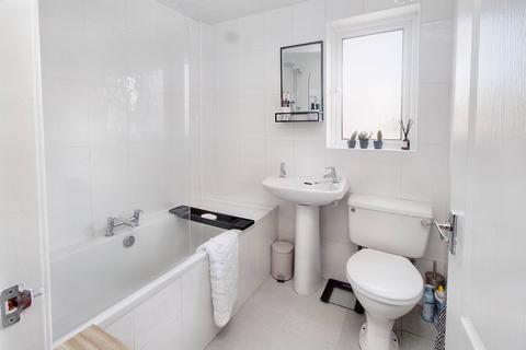 75 Buchanan Avenue, Balloch, Alexandria, G83 8DY