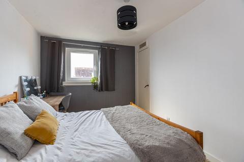22d William Street, DD1 2NL