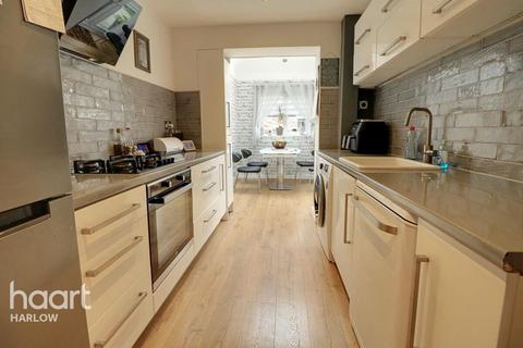 undefined, Whitewaits, Harlow