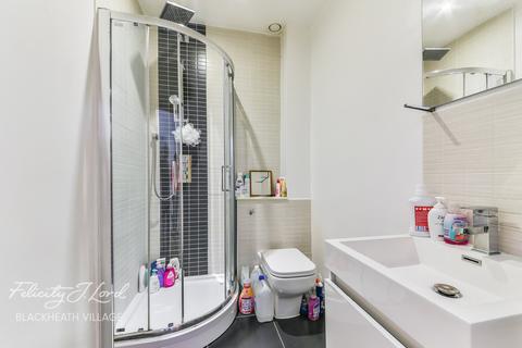 38 Woodville Close, London, SE3 8ED