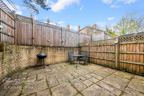 38 Woodville Close, London, SE3 8ED