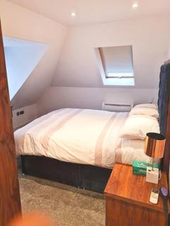 7 bedroom detached house for sale - Chartfield Avenue, London SW15