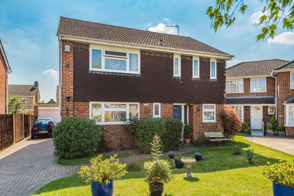 Pinkneys Green, Maidenhead, SL6 4 bed detached house £800,000