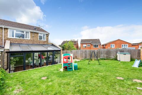 8 Hamilton Road, Thame, OX9 3XY
