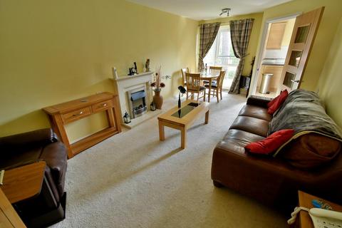 1 bedroom apartment for sale - Cherrett Court, 557 Ringwood Road, Ferndown, Dorset BH22 9FE