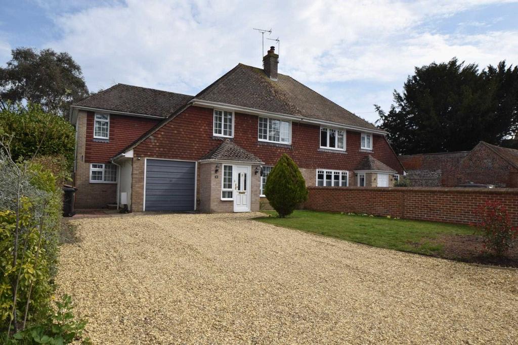 Love Lane, Watlington 4 bed semidetached house £1,975 pcm (£456 pw)