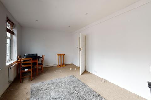 4 bedroom maisonette to rent - Russell Parade, Russell Hill Road, Purley, Surrey, CR8
