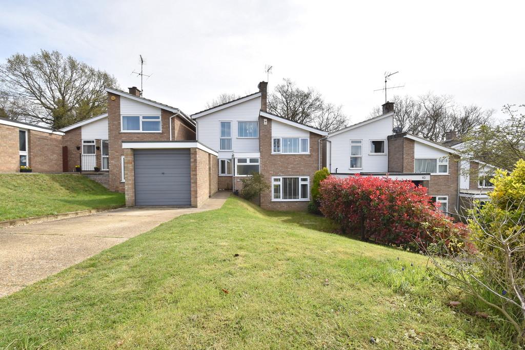 Mill View Close, Woodbridge, IP12 4HR 4 bed link detached house £530,000