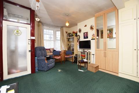 26 Stanley Road, Harrow, HA2 8AZ