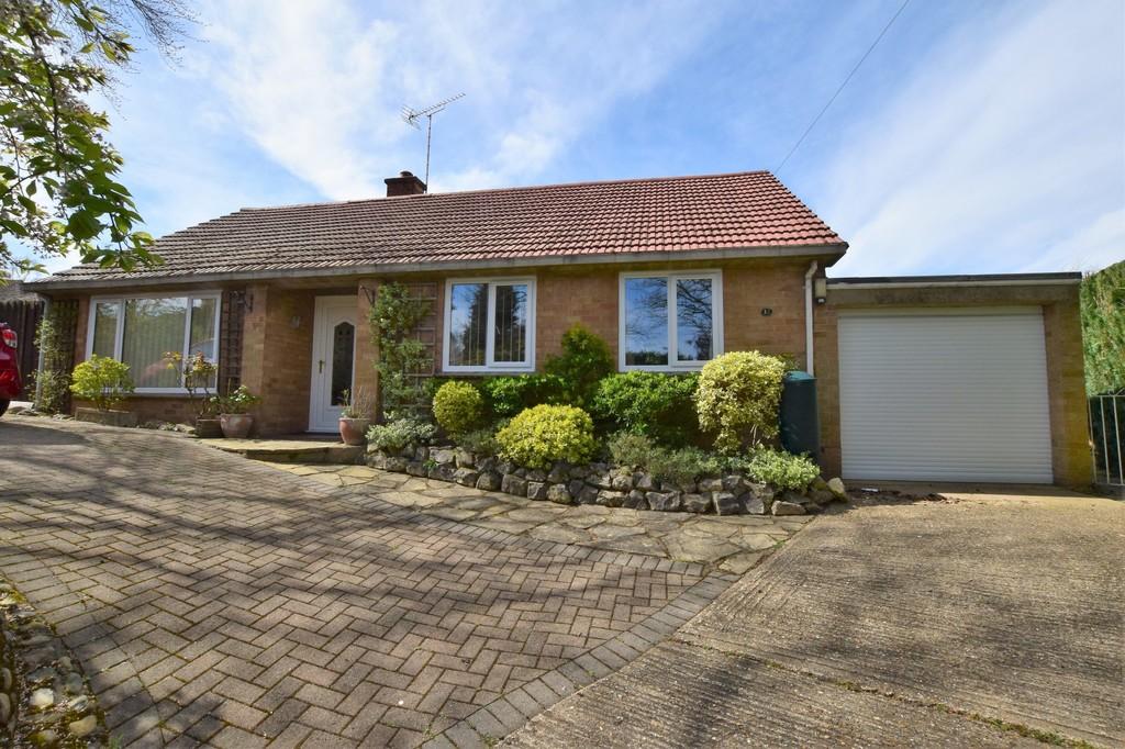 Horsecroft Road, Bury St. Edmunds... 3 bed detached bungalow £450,000