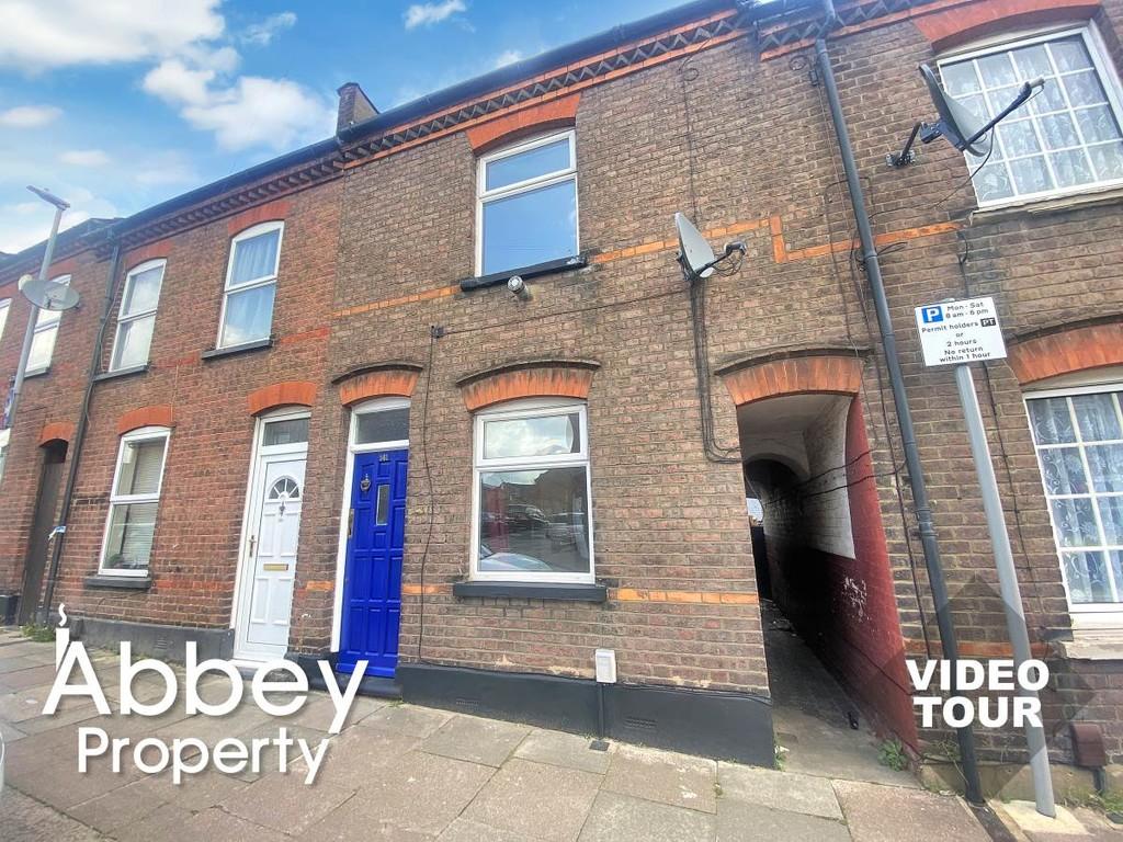 New Town Street Luton Town Centre LU1 3ED 3 bed terraced house £