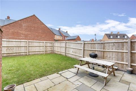 7 Catterick Way, Towcester, NN12 6NX