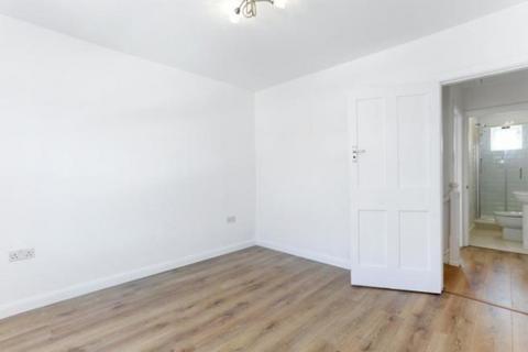 3 bedroom terraced house for sale, College Road, Harrow Weald