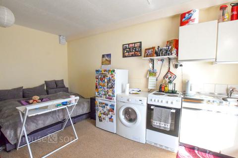 undefined, Pinelands, 18 Knyveton Road, Bournemouth, BH1