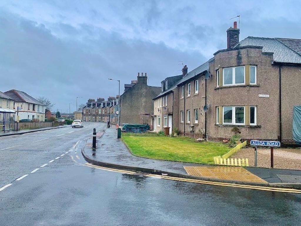 Alloa Rd, Carron, Falkirk 2 bed apartment £600 pcm (£138 pw)
