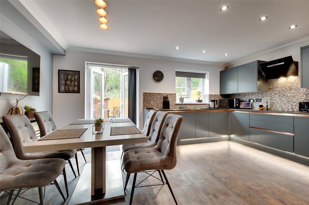 Mill Vale, Newburn, Newcastle Upon... 4 bed house £240,000