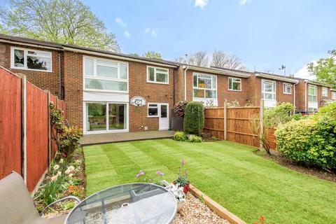 15, Tudor Court Castle Way, Feltham, TW13 7QQ
