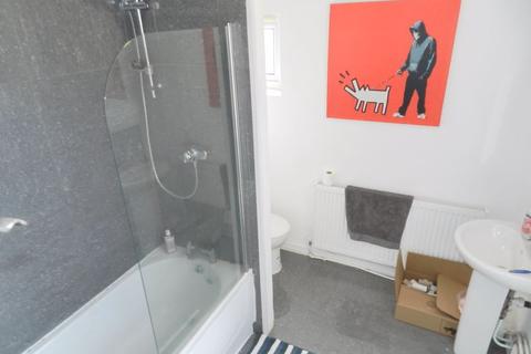 26 Consort Terrace, Leeds, LS3 1ET