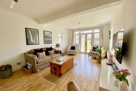 26 Dartford Road, Bexley, DA5 2AZ