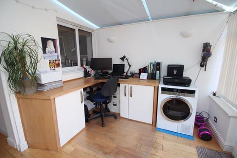 46 Fawn Crescent, Hedge End, Southampton, SO30 2QD