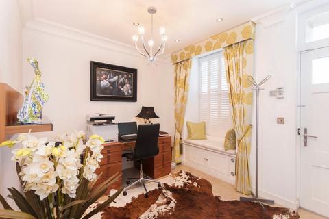 3 bedroom property to rent, Glategny Esplanade, St. Peter Port, Guernsey