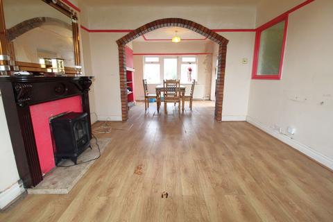 2 Atherton Drive, Wirral, CH49 8HD