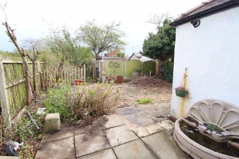 2 Atherton Drive, Wirral, CH49 8HD