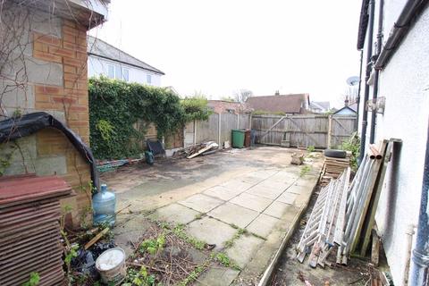 2 Atherton Drive, Wirral, CH49 8HD