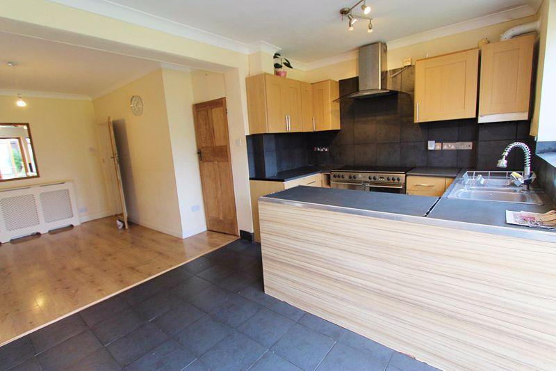 Hurley Road, Greenford 3 bed terraced house £1,850 pcm (£427 pw)