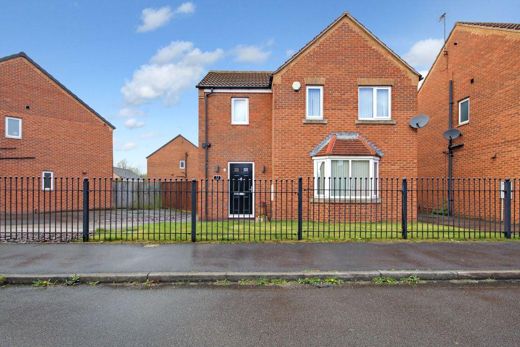 Euston Way, Laughton Common... 5 bed detached house £280,000